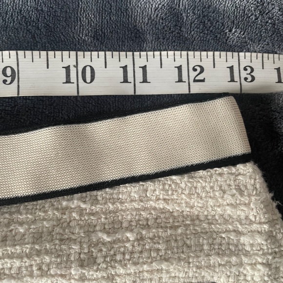 Maje Decorative-Button Tweed Mini Skirt -Off white/ecru size FR40 - Picture 9 of 11